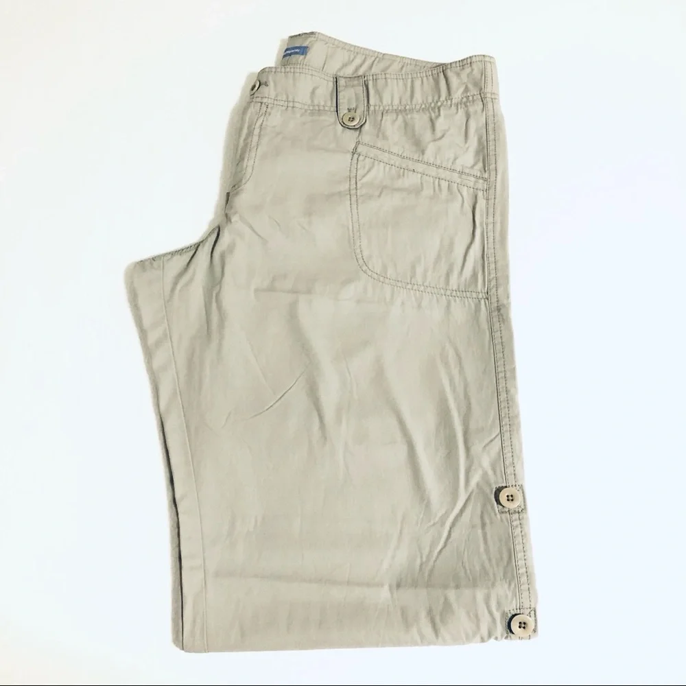 Gap Maternity Khaki Pants Rolls Up Convertible Capri Women’s Size 16 - Picture 10 of 10